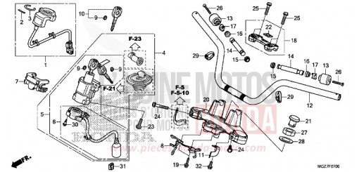 TUYAU DE GUIDON/PONT SUPERIEUR CB500XAF de 2015
